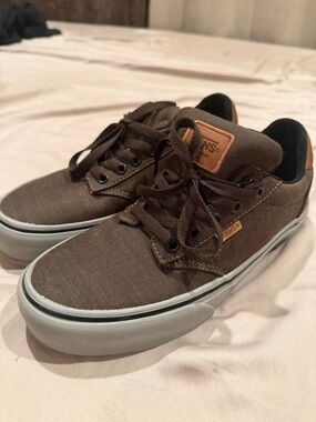 Vans Men’s Brown Canvas Low-Top Sneakers with Tan Accents